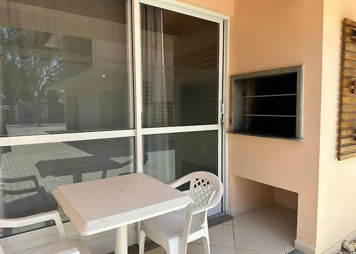 Modernos Chales A 90 Metros Da Praia