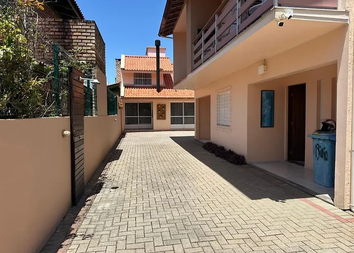 Modernos Chales A 90 Metros Da Praia